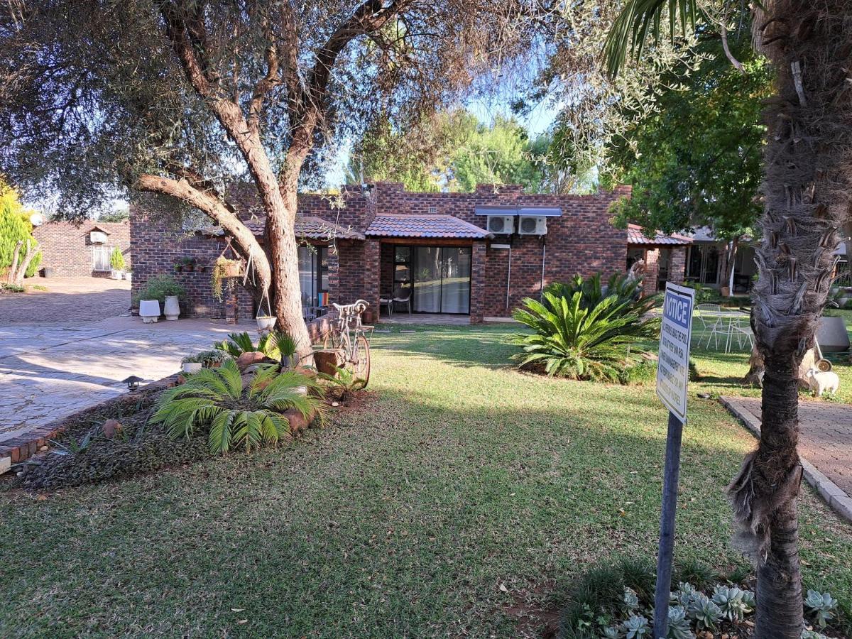 Villa Lin-Zane Vryburg 外观 照片